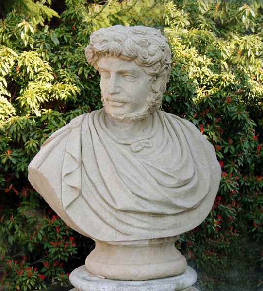 Hadrianus buste B-0914