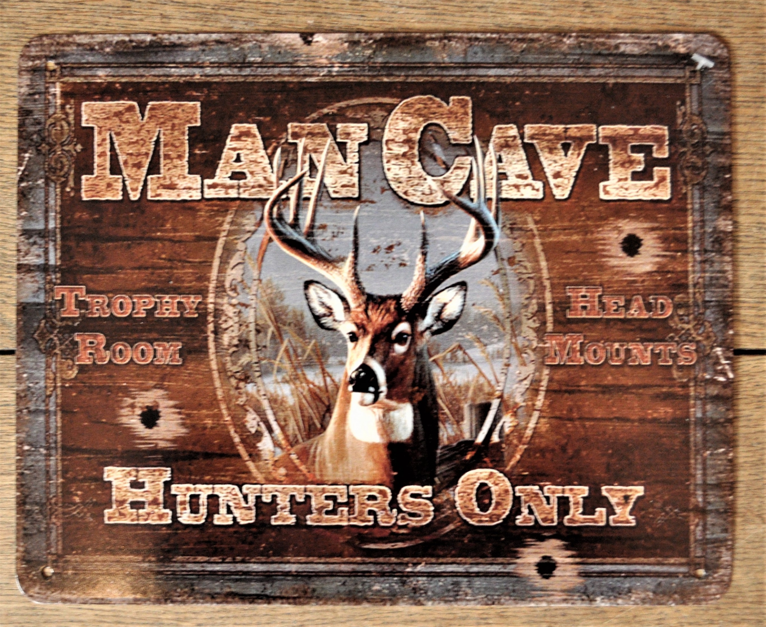 : Mancave Hunters only - Elmo Dreams & Deco